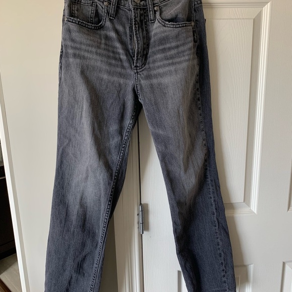Silver Jeans Co - Frisco High Rise Straight Leg Jean - Picture 3 of 6